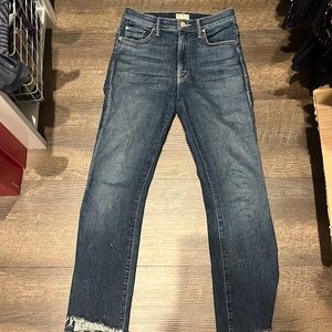 Mother Denim Insider Crop Step Fray in Girl Crush, 26